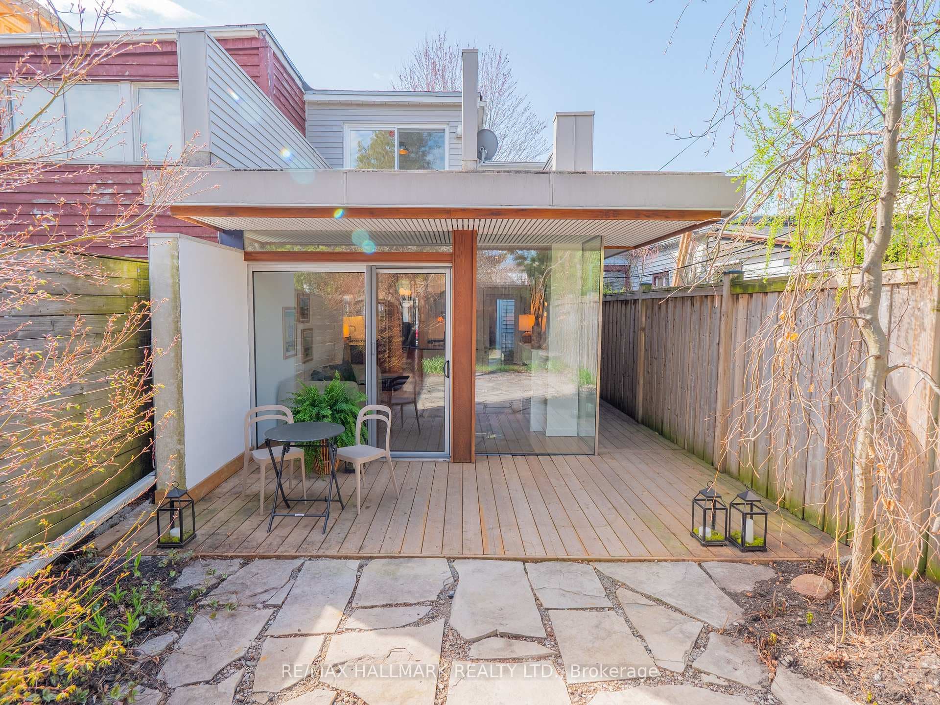 98 Boultbee Avenue photo 45