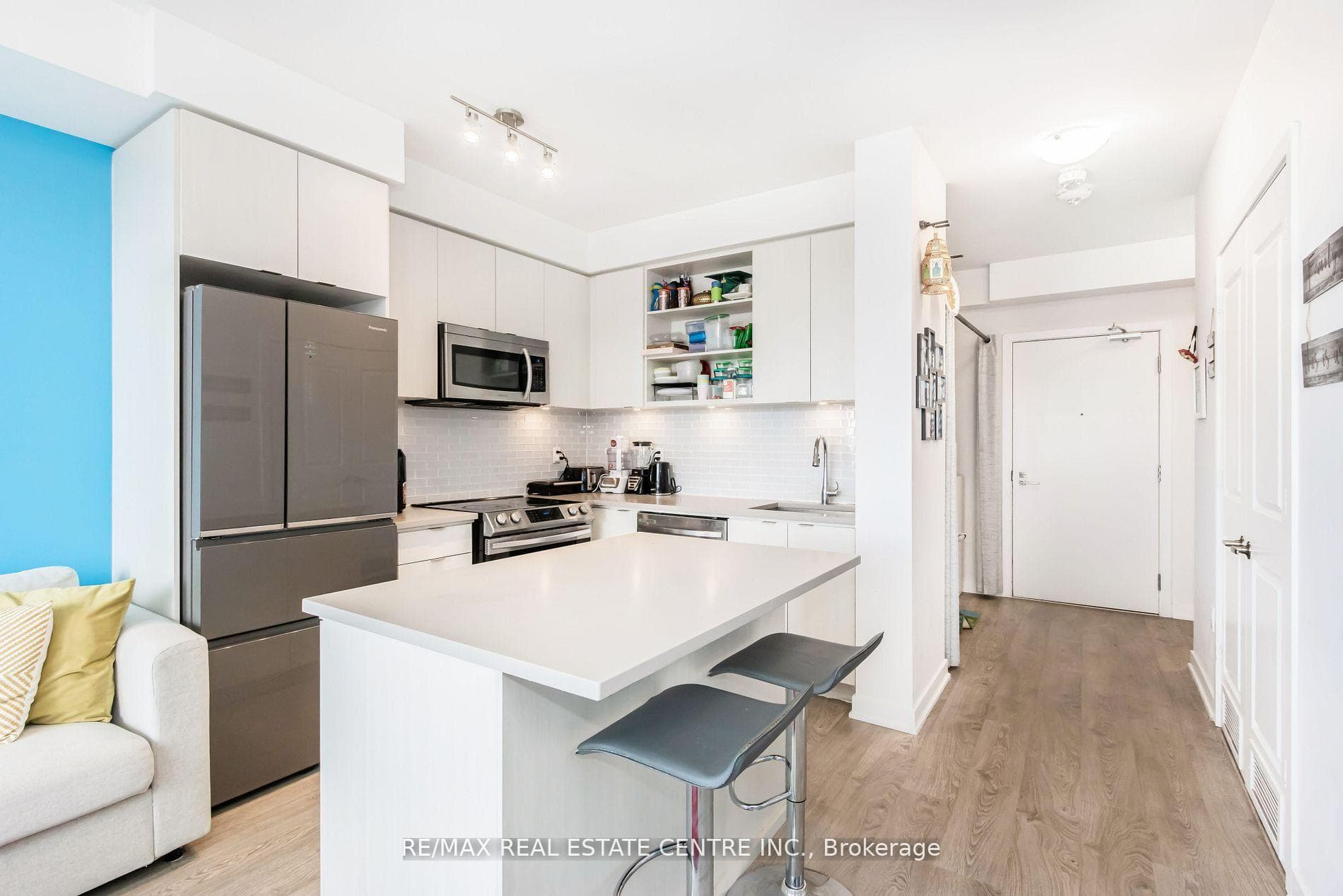 4699 Glen Erin Drive Unit 1808 photo 11