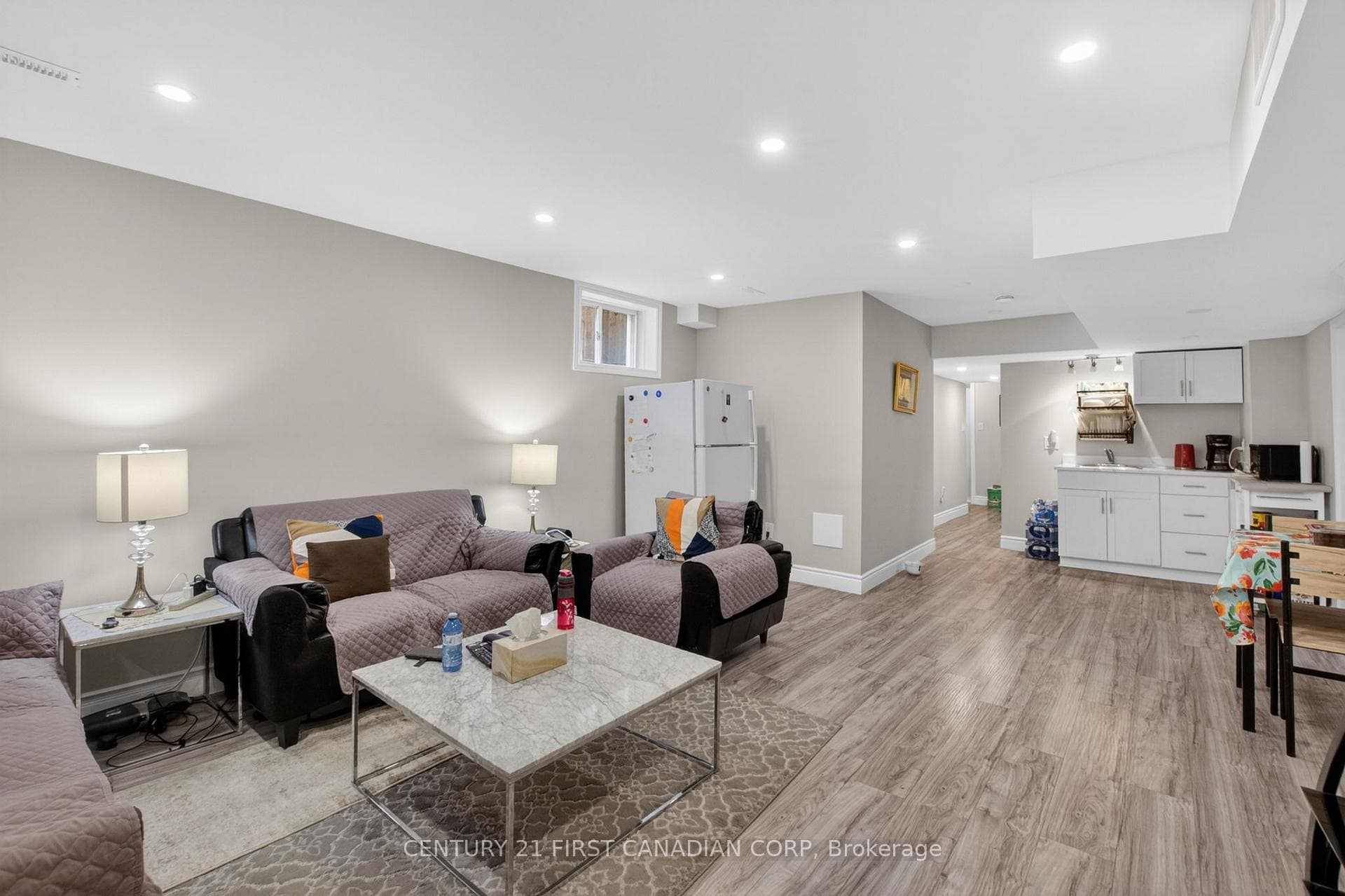 697 Killarney Road photo 28