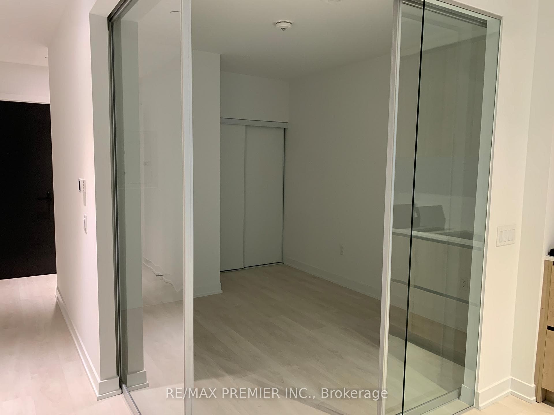 127 Broadway Avenue Unit 617 photo 14