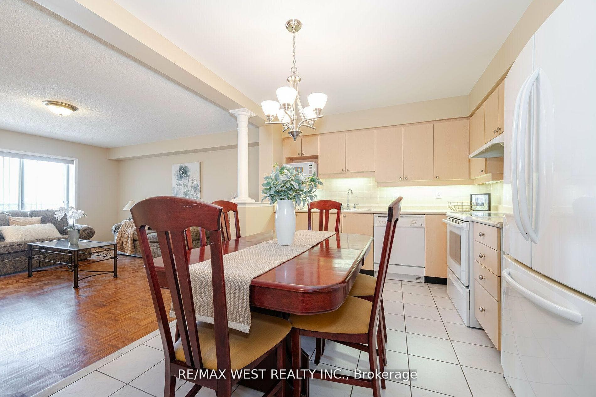 7373 Martin Grove Road Unit 409 photo 5