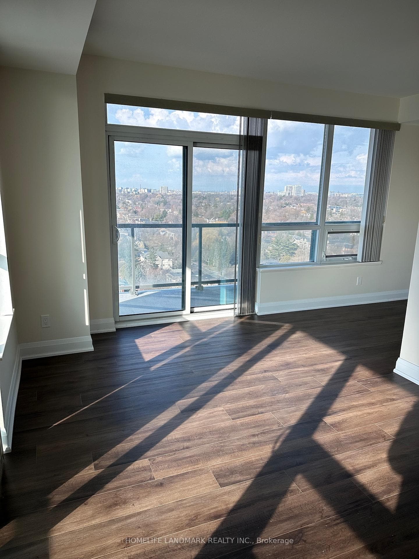 68 Canterbury Place Unit 1805 photo 4