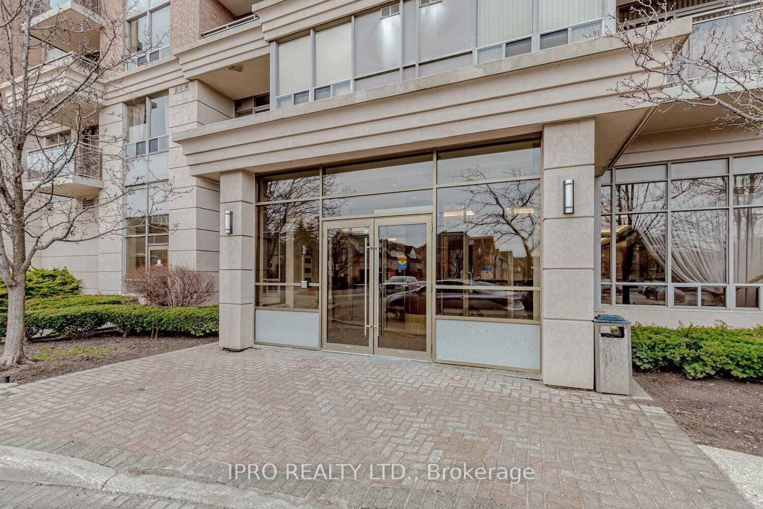 55 Strathaven Drive Unit 1207 photo 2