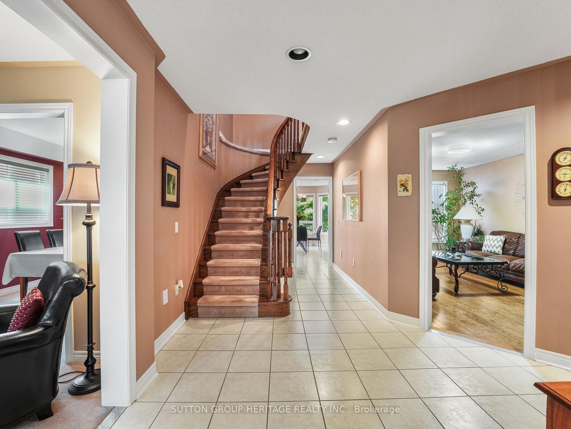 51 Annie Crescent photo 6