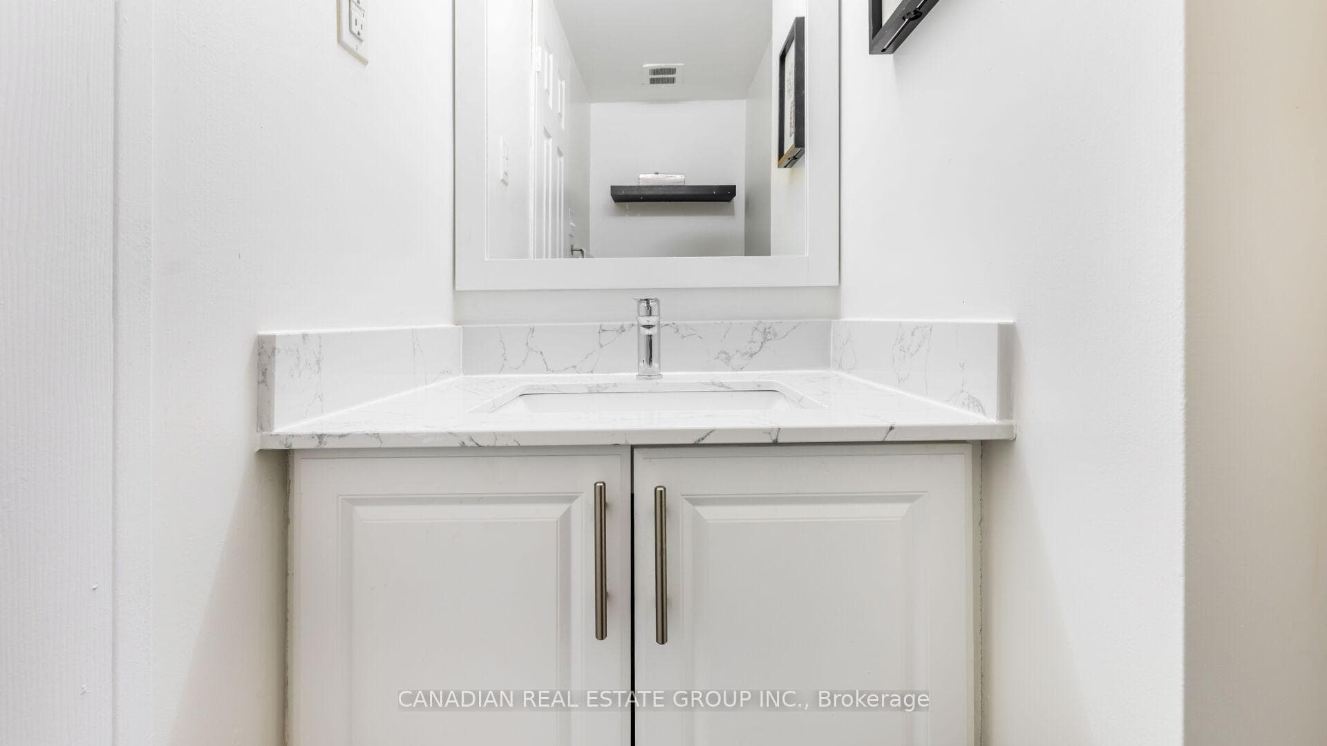 20 Speers Road Unit 508 photo 32