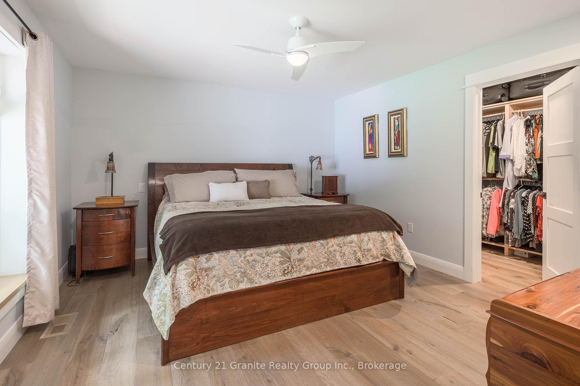 1283 Wonderland Road photo 22