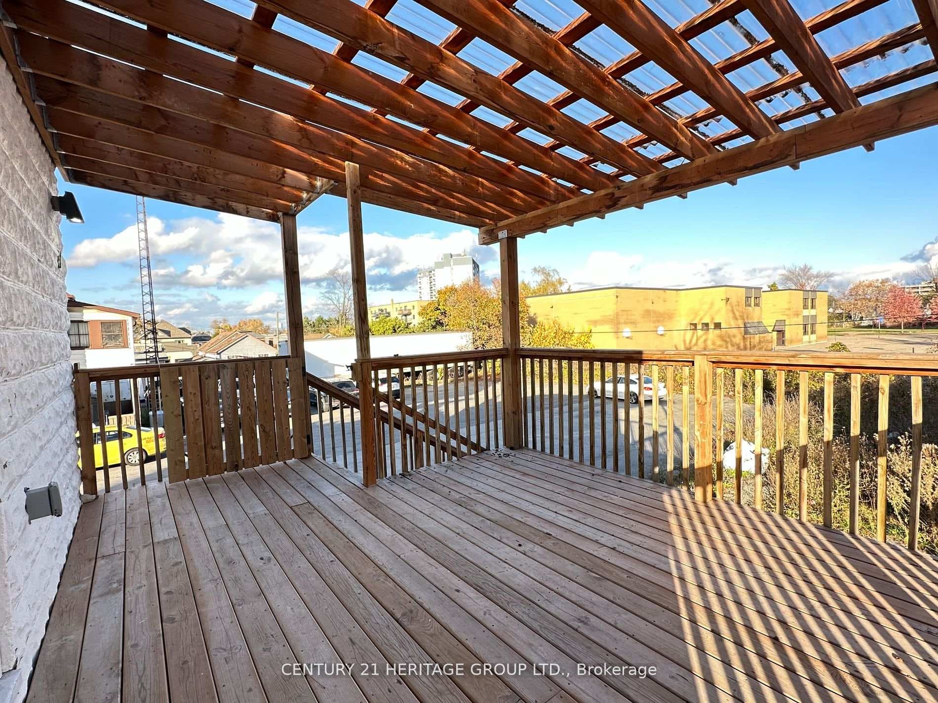 5002 Victoria Avenue photo 25