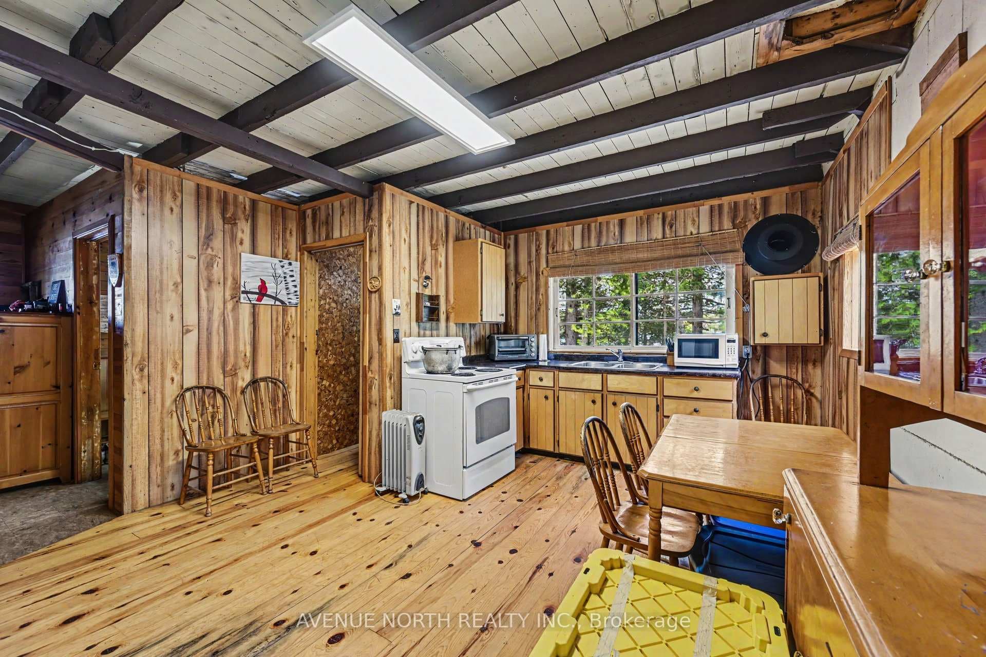 366 Holly Lane photo 10