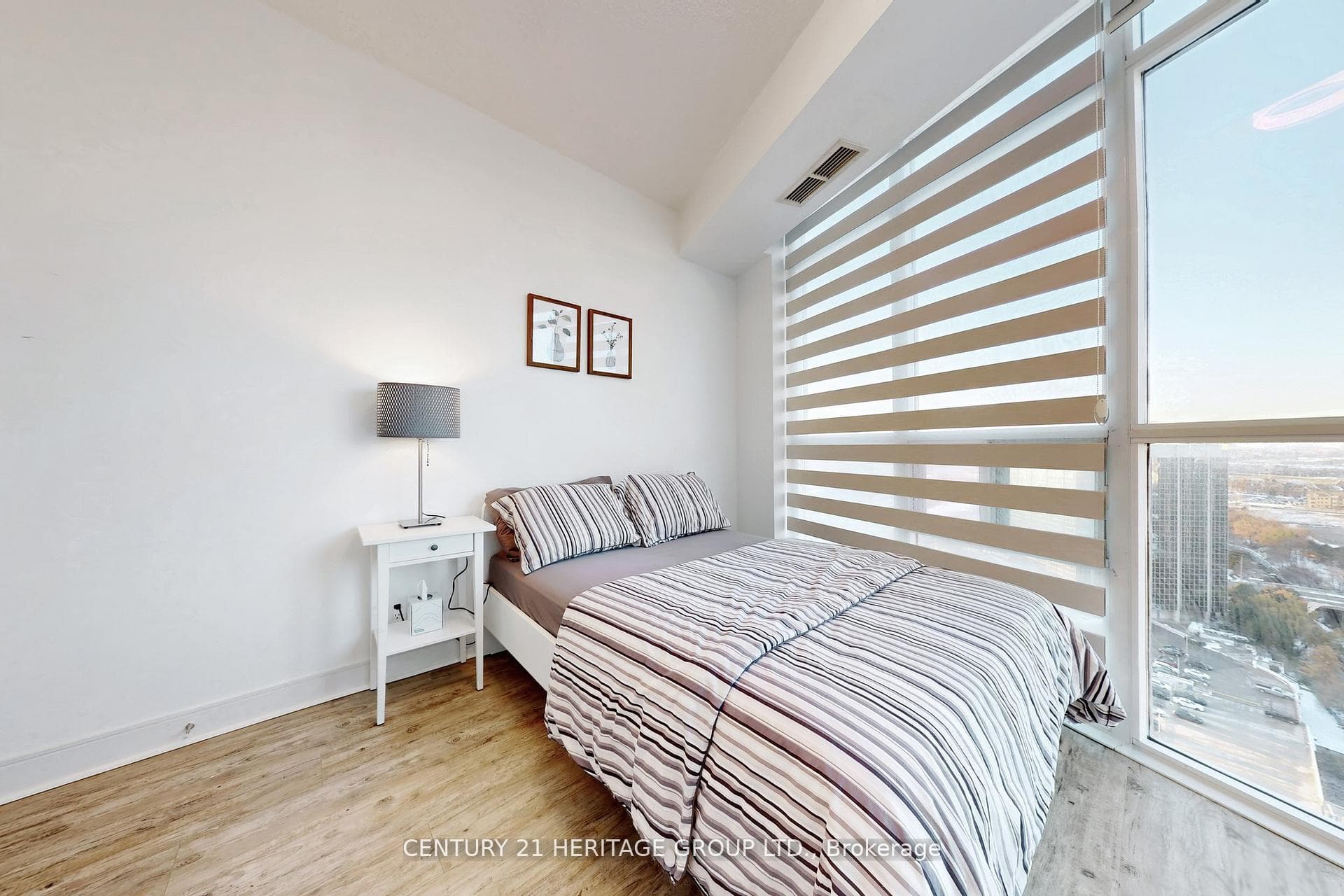 70 Absolute Avenue Unit 2410 photo 20