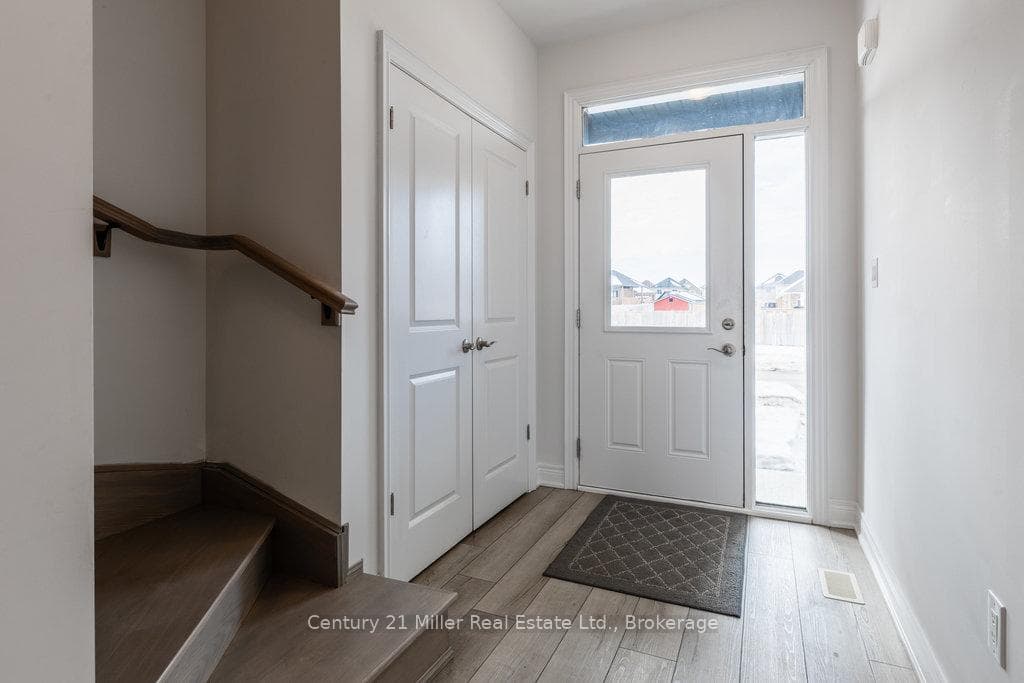8 Spring Crest Way photo 6