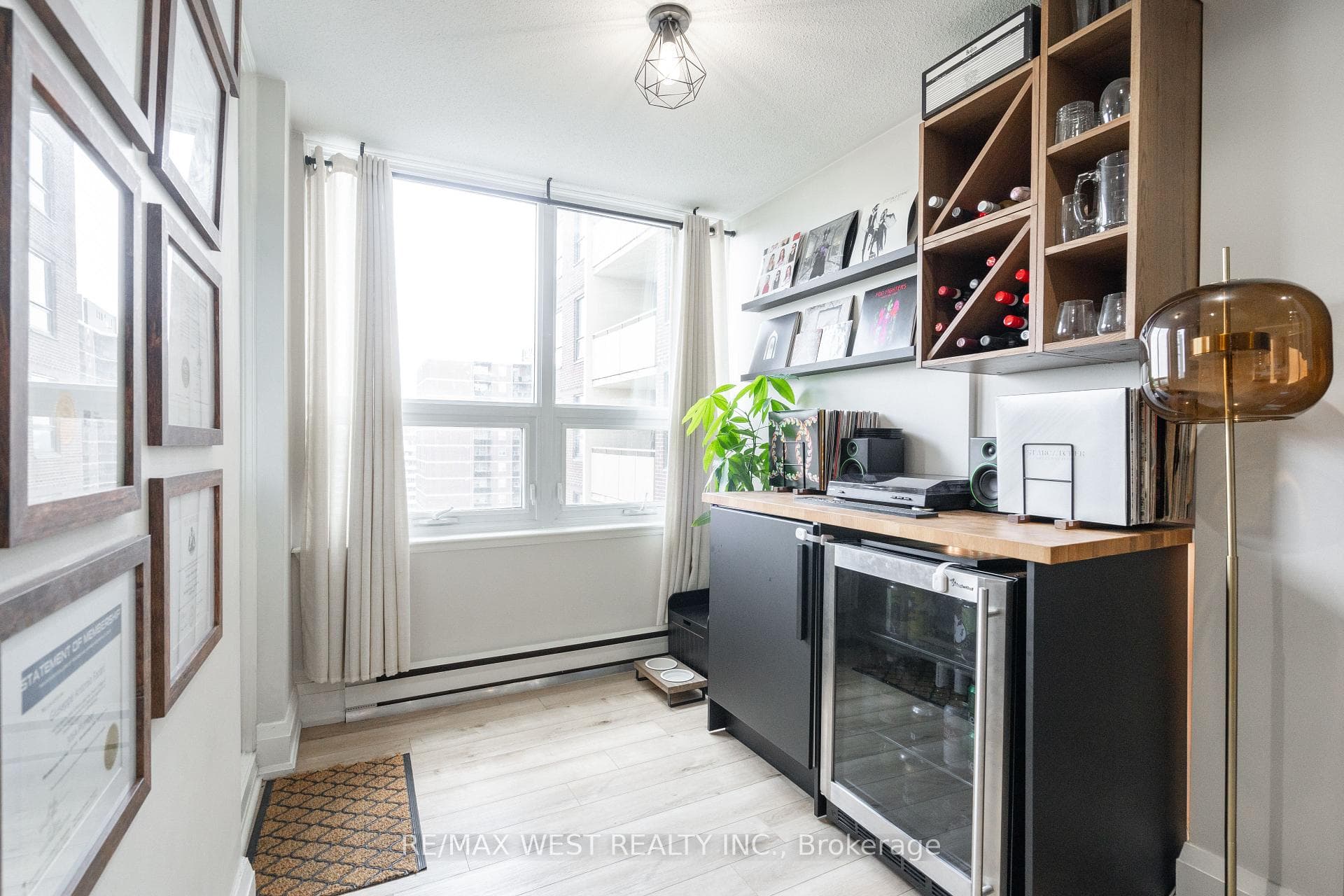 61 Richview Road Unit 1603 photo 15