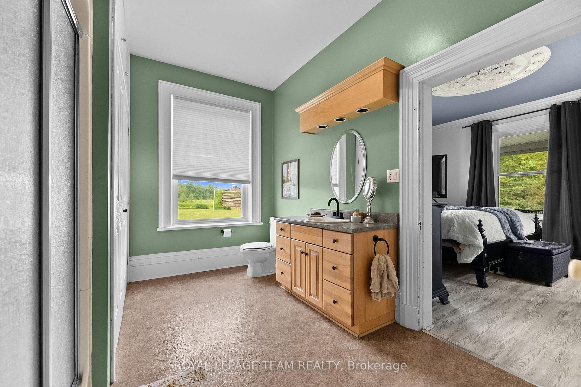 620 Yantha Road Unit A photo 24