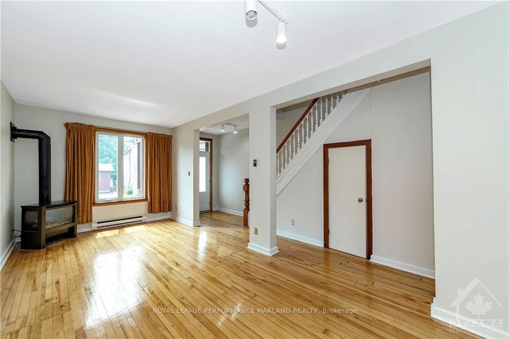51 LEES Avenue photo 3