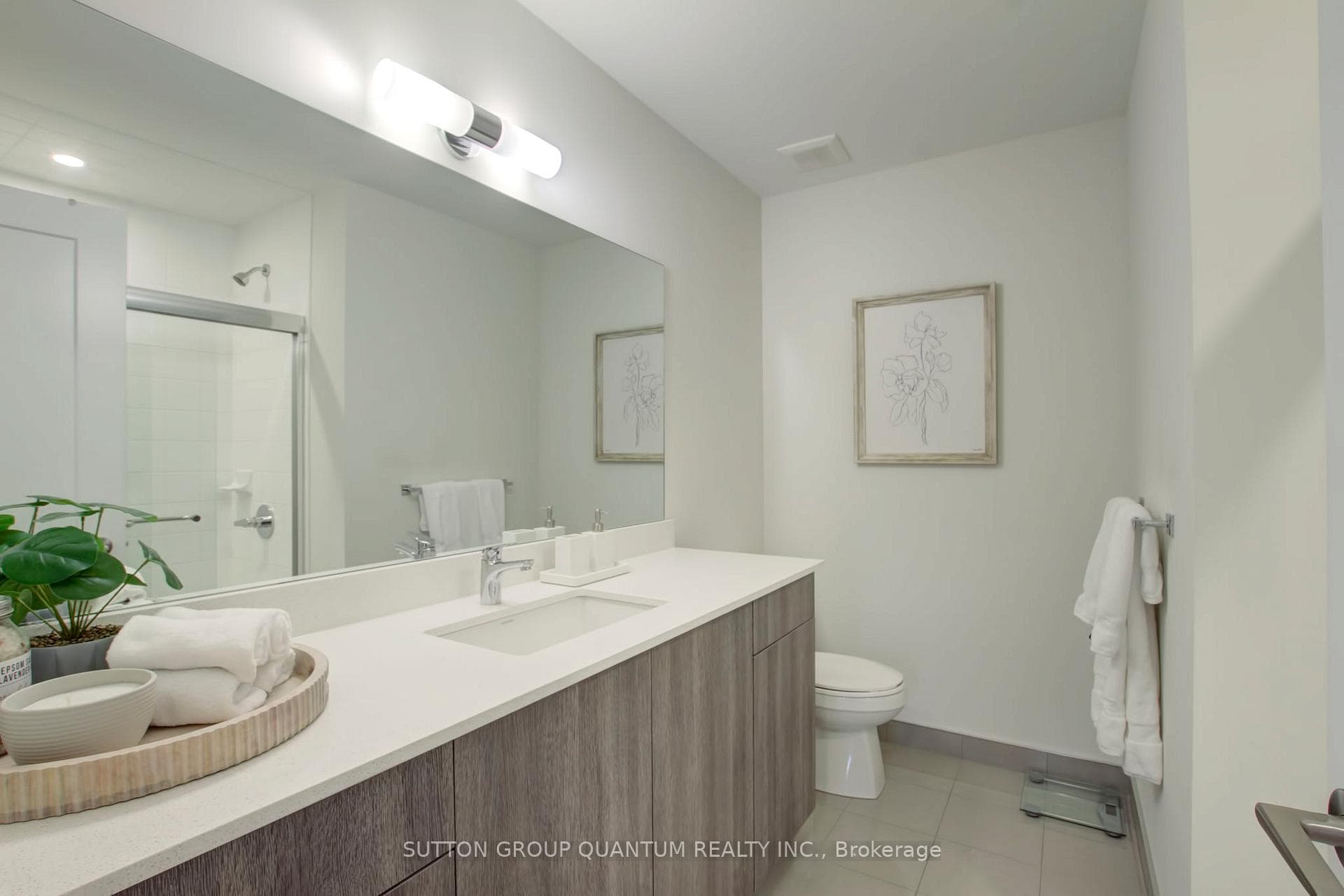 1190 Cawthra Road Unit 605 photo 16