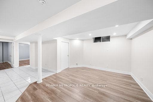 60 Cranberry Crescent Unit BSMT photo 1