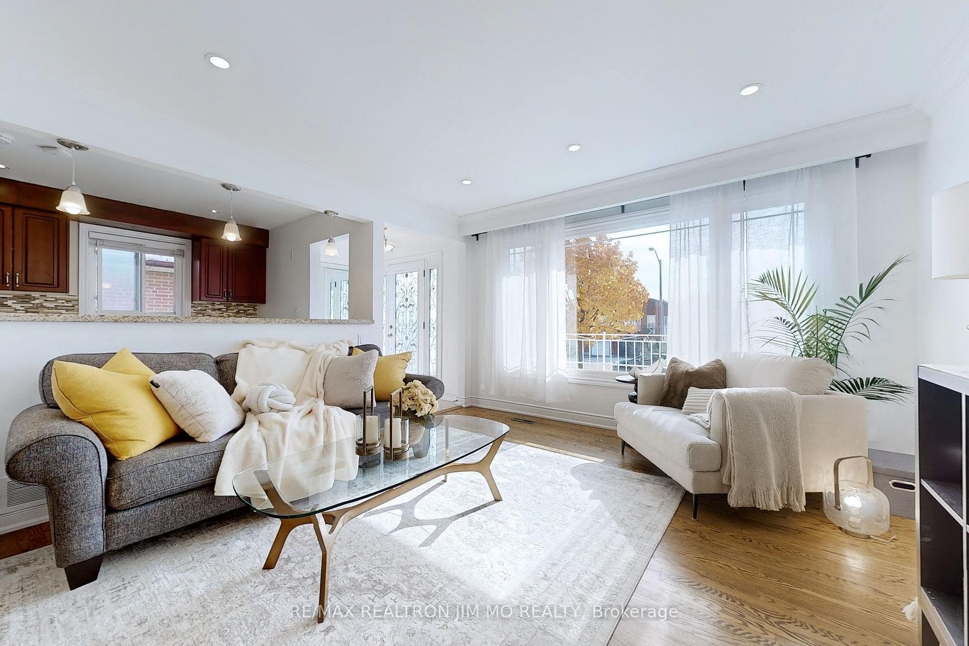 36 Warfield Drive photo 4