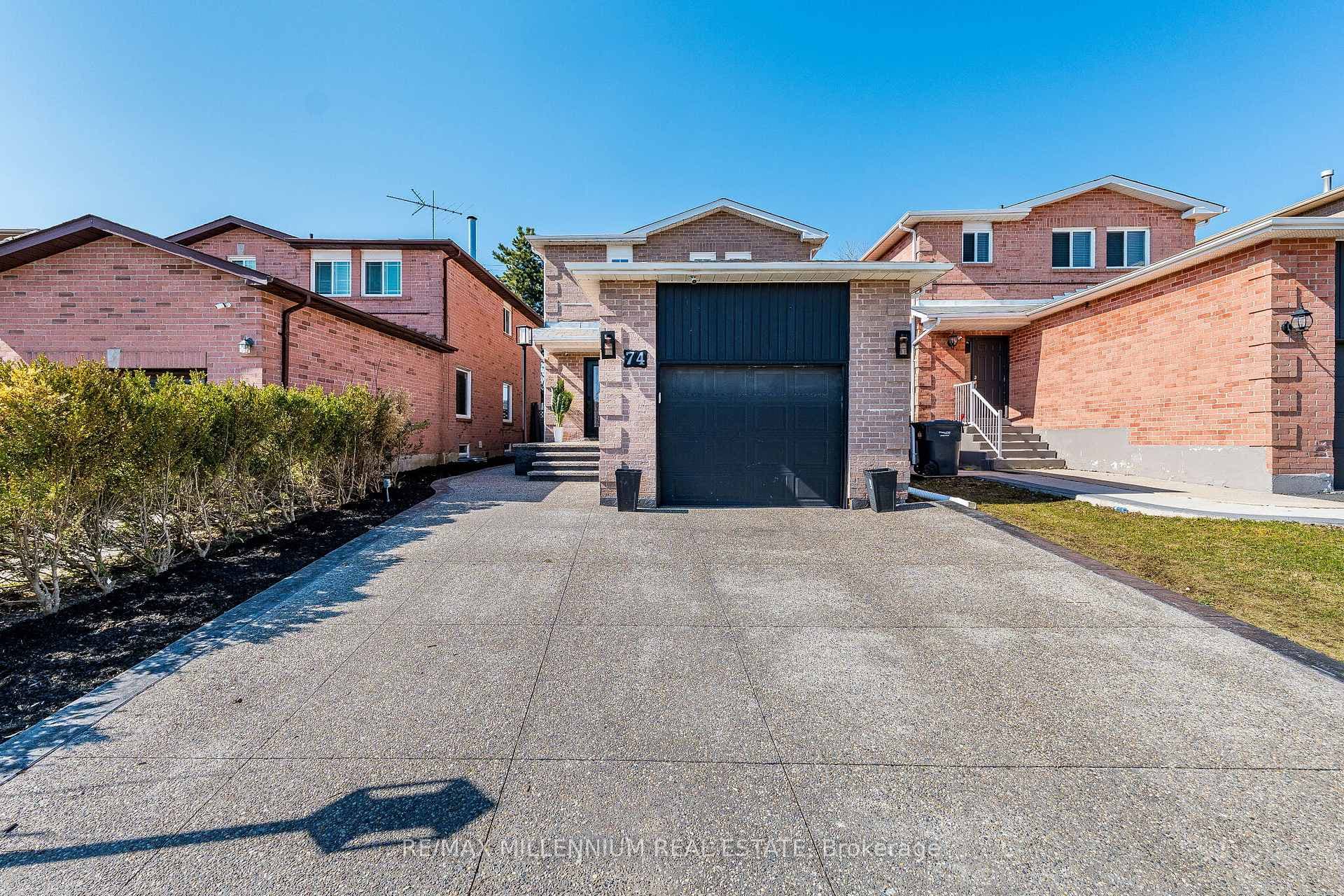 74 Atkins Circle photo 1