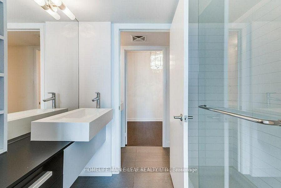 38 Dan Leckie Way Unit 1903 photo 10