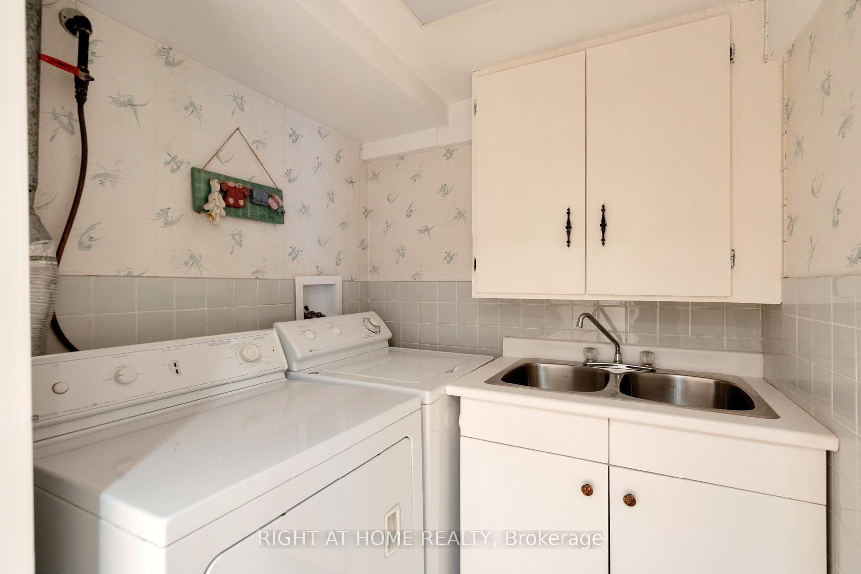 57 Boem Avenue photo 32