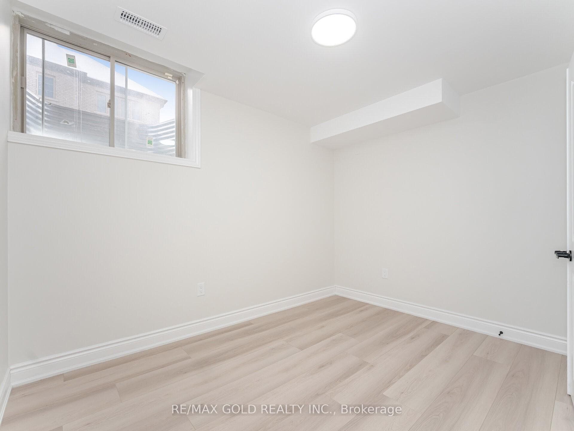 4 Buttonwood Road photo 34