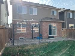 233 Blackwell Crescent photo 40