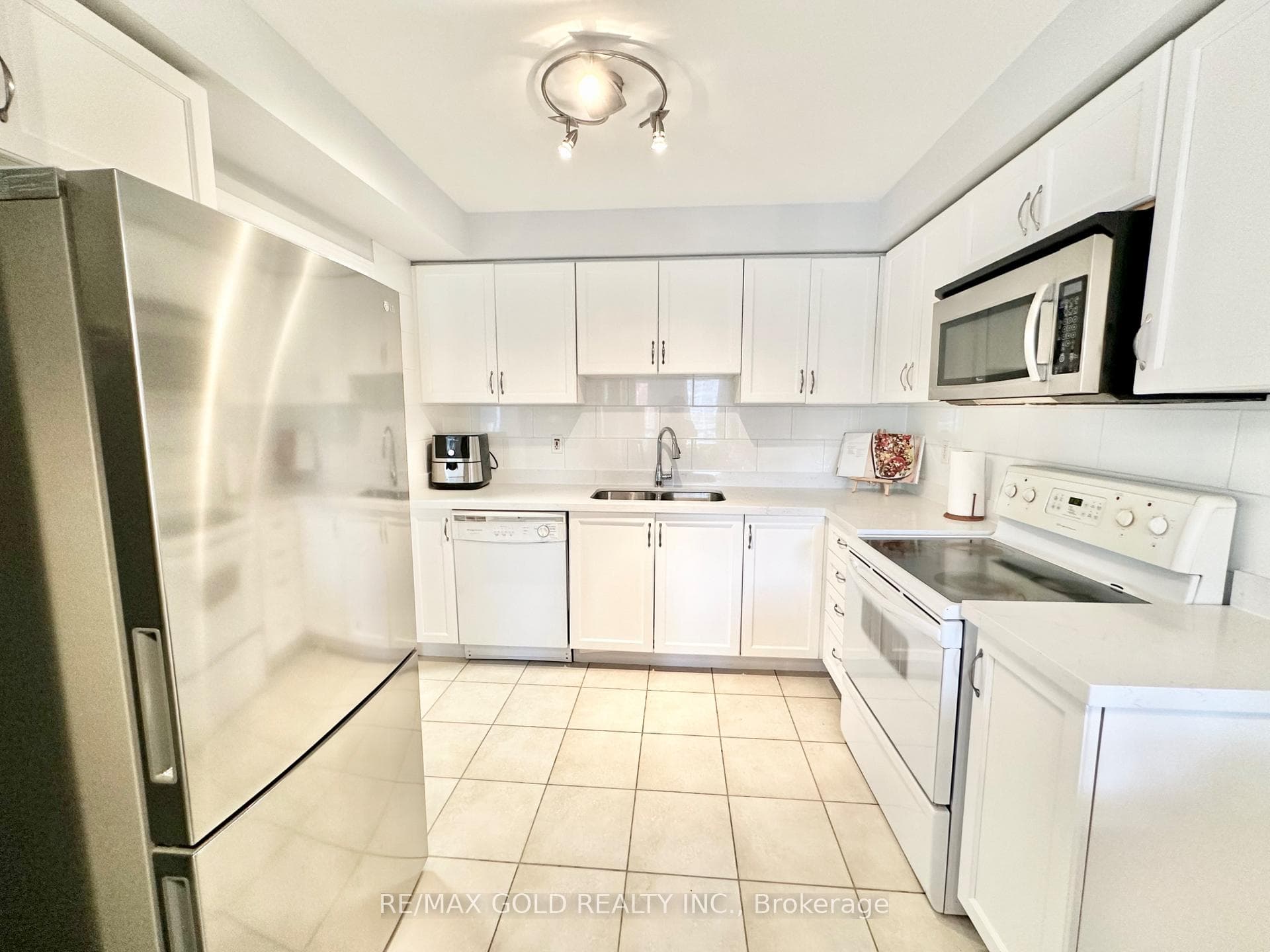 525 Novo Star Drive Unit 34 photo 14