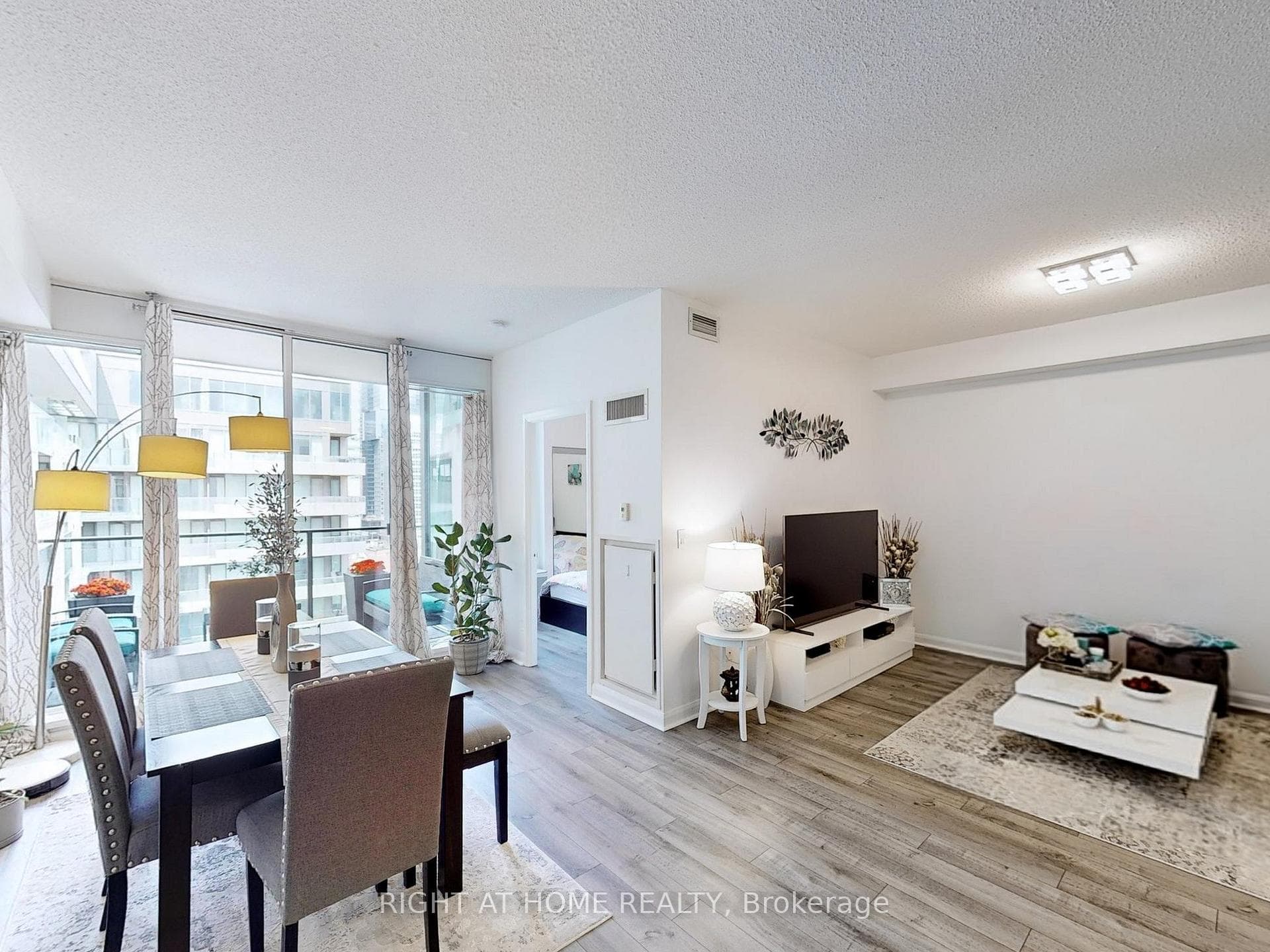 111 Elizabeth Street Unit 1702 photo 5
