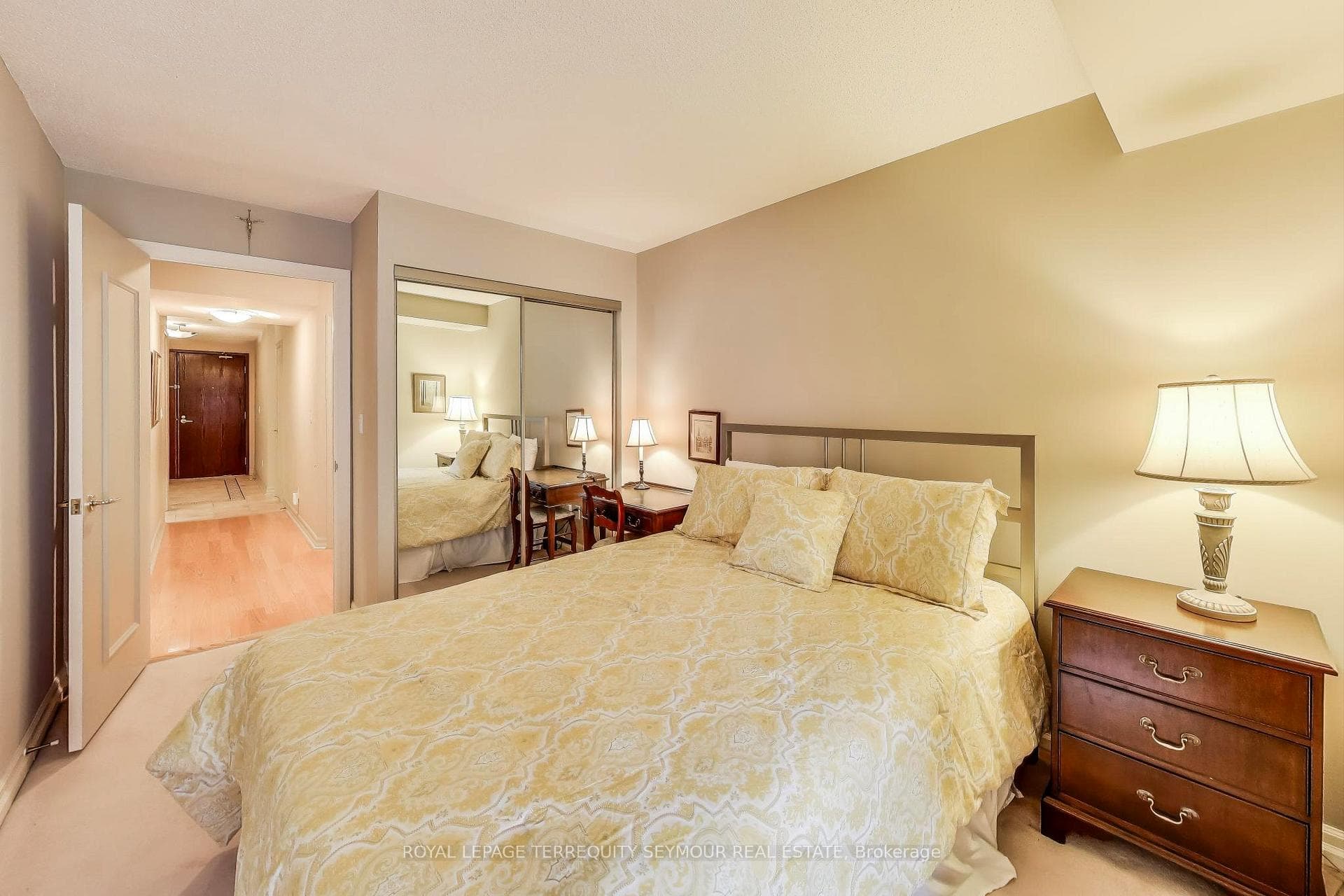 2727 Yonge Street Unit 512 photo 28