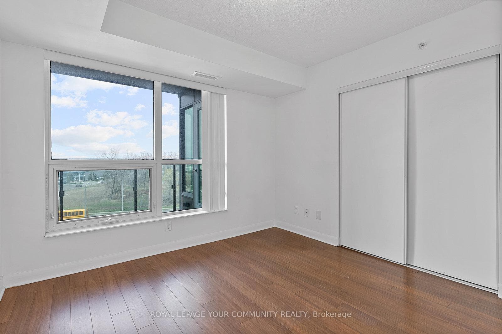 75 Norman Bethune Avenue Unit 603 photo 15
