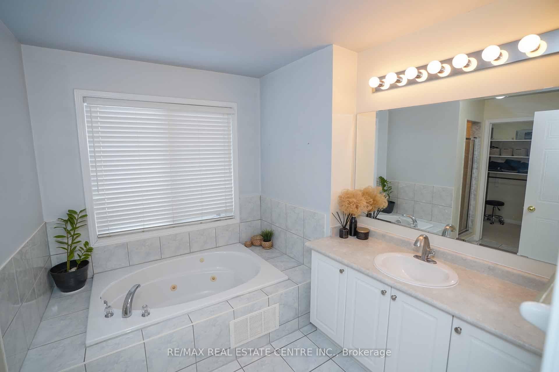 92 Zieman Crescent photo 28