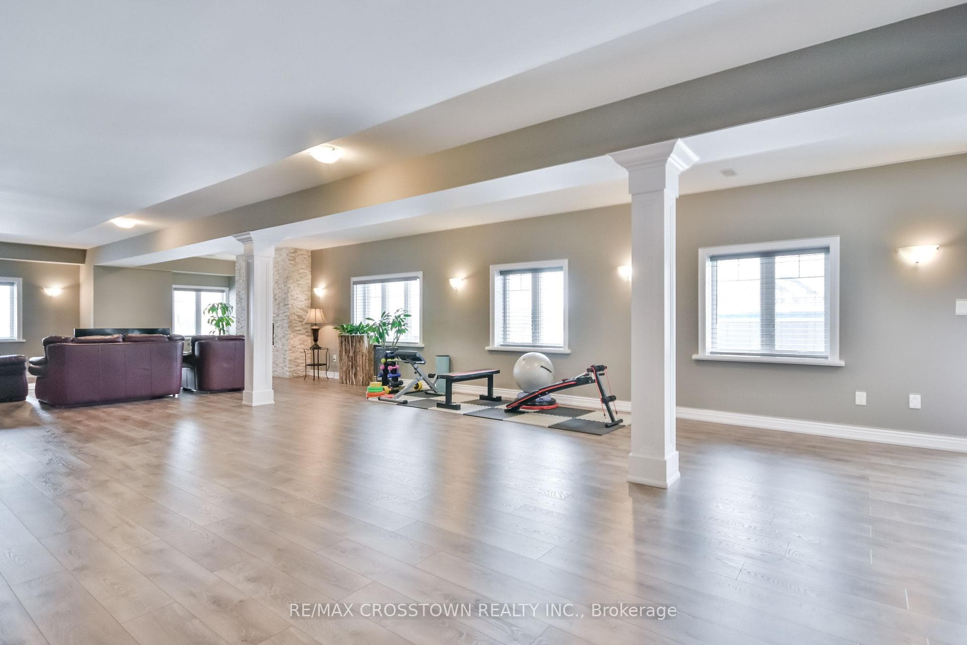 22 Stewart Crescent photo 39