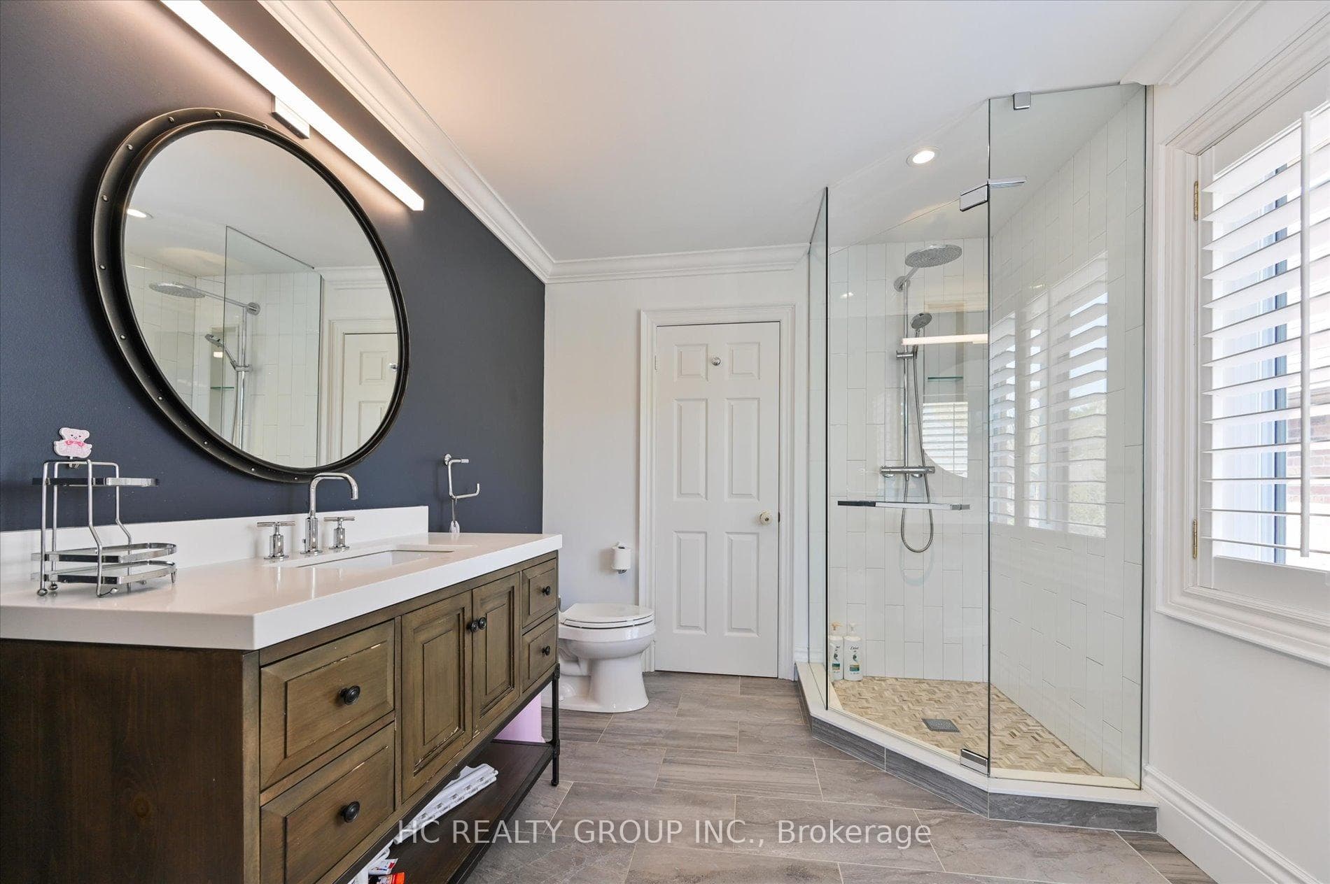 1030 Skyvalley Crescent photo 33