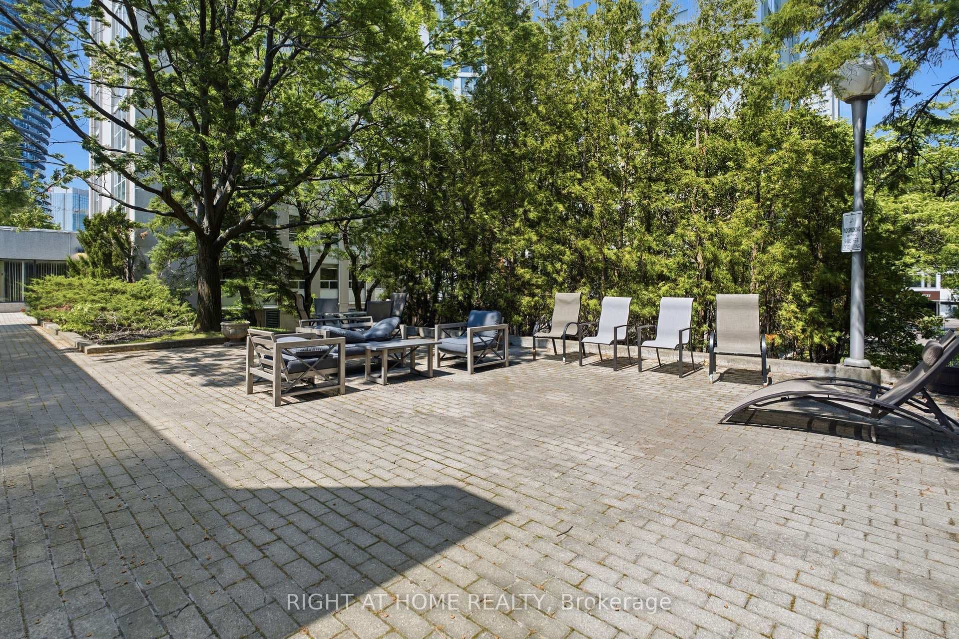 3650 Kaneff Crescent Unit 2507 photo 30