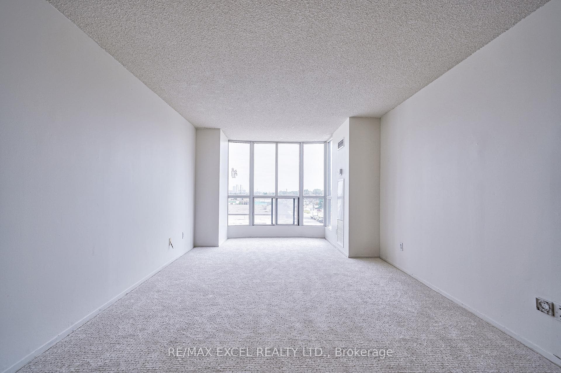 1470 Midland Avenue Unit 409 photo 20