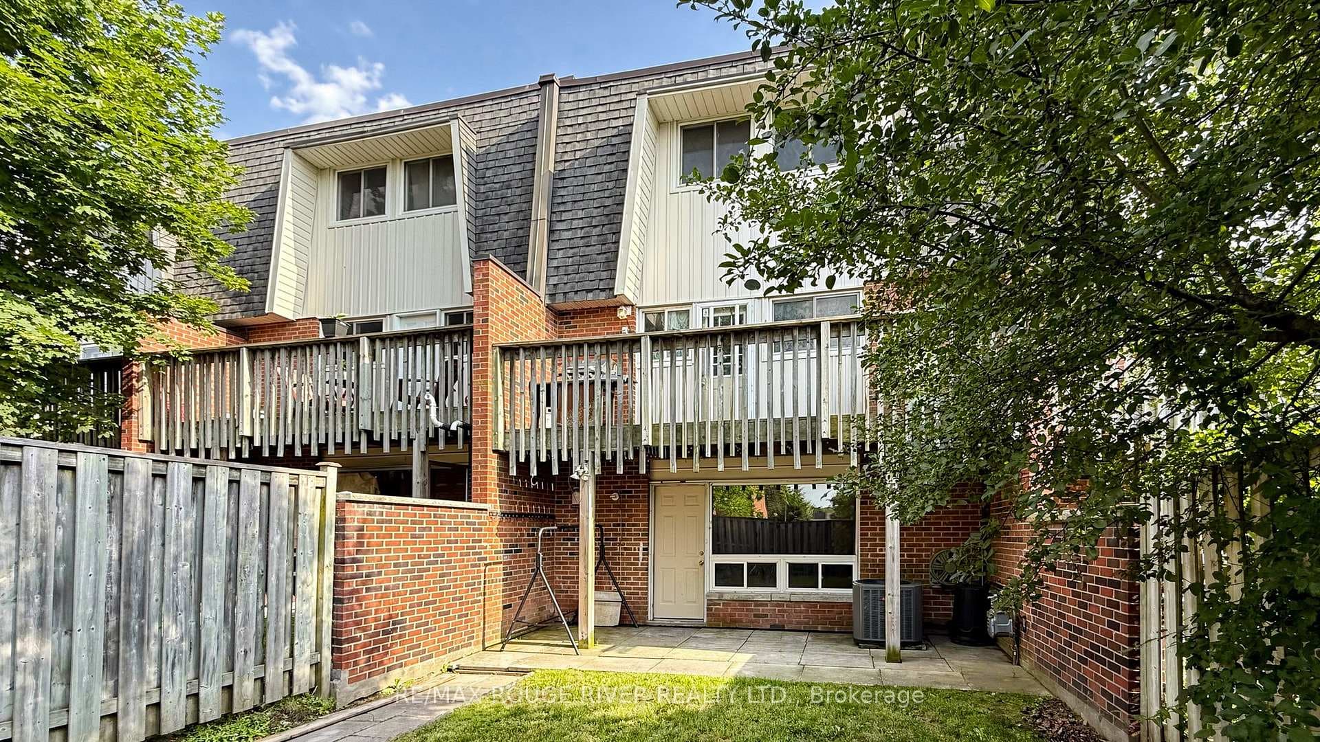121 Deacon Lane photo 42