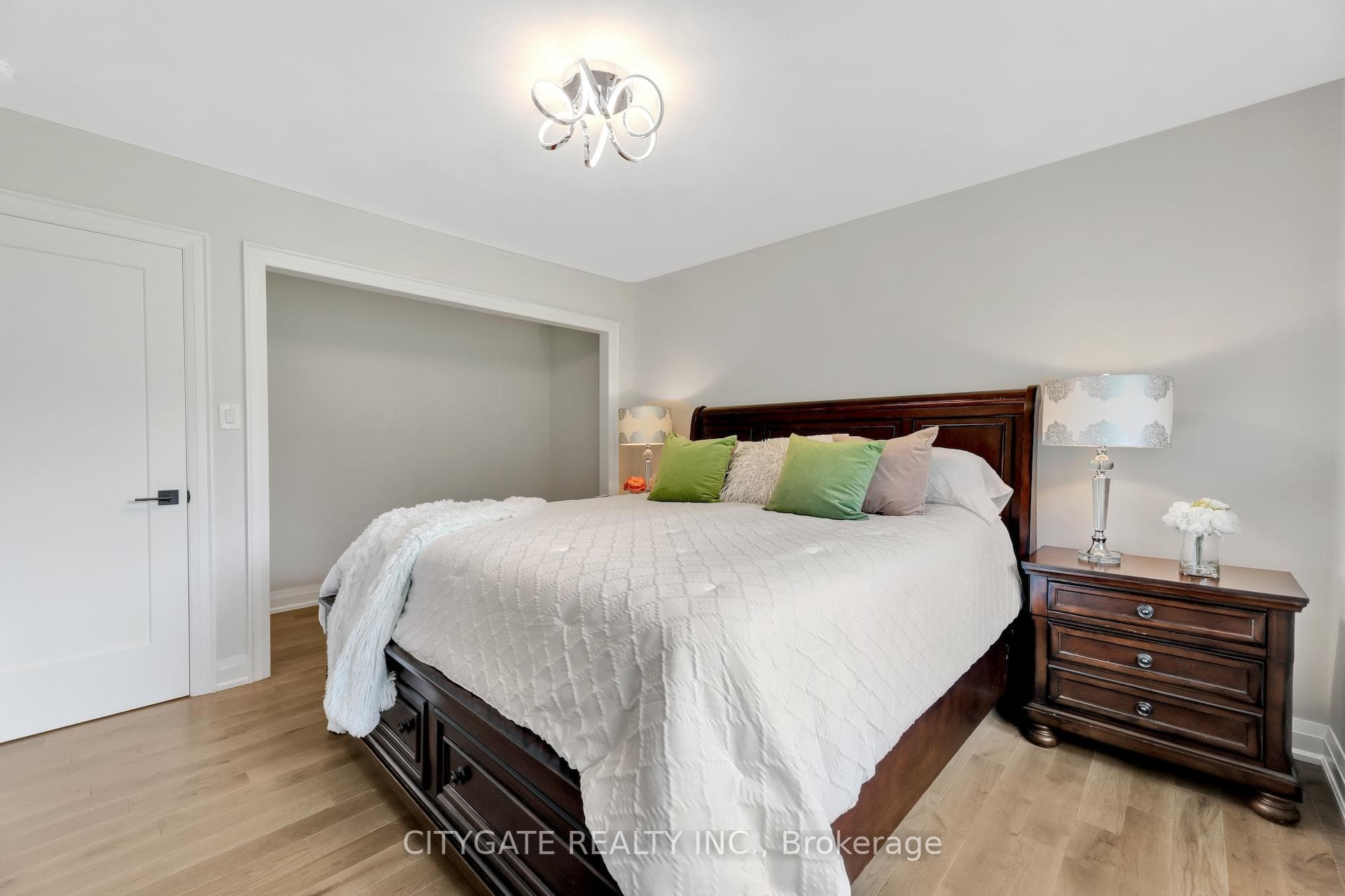 1795 Centre Road photo 25