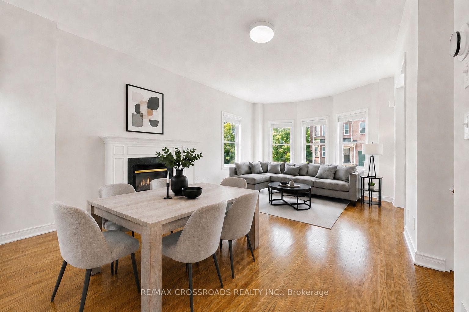 Virtual Staged Living& Dining Area