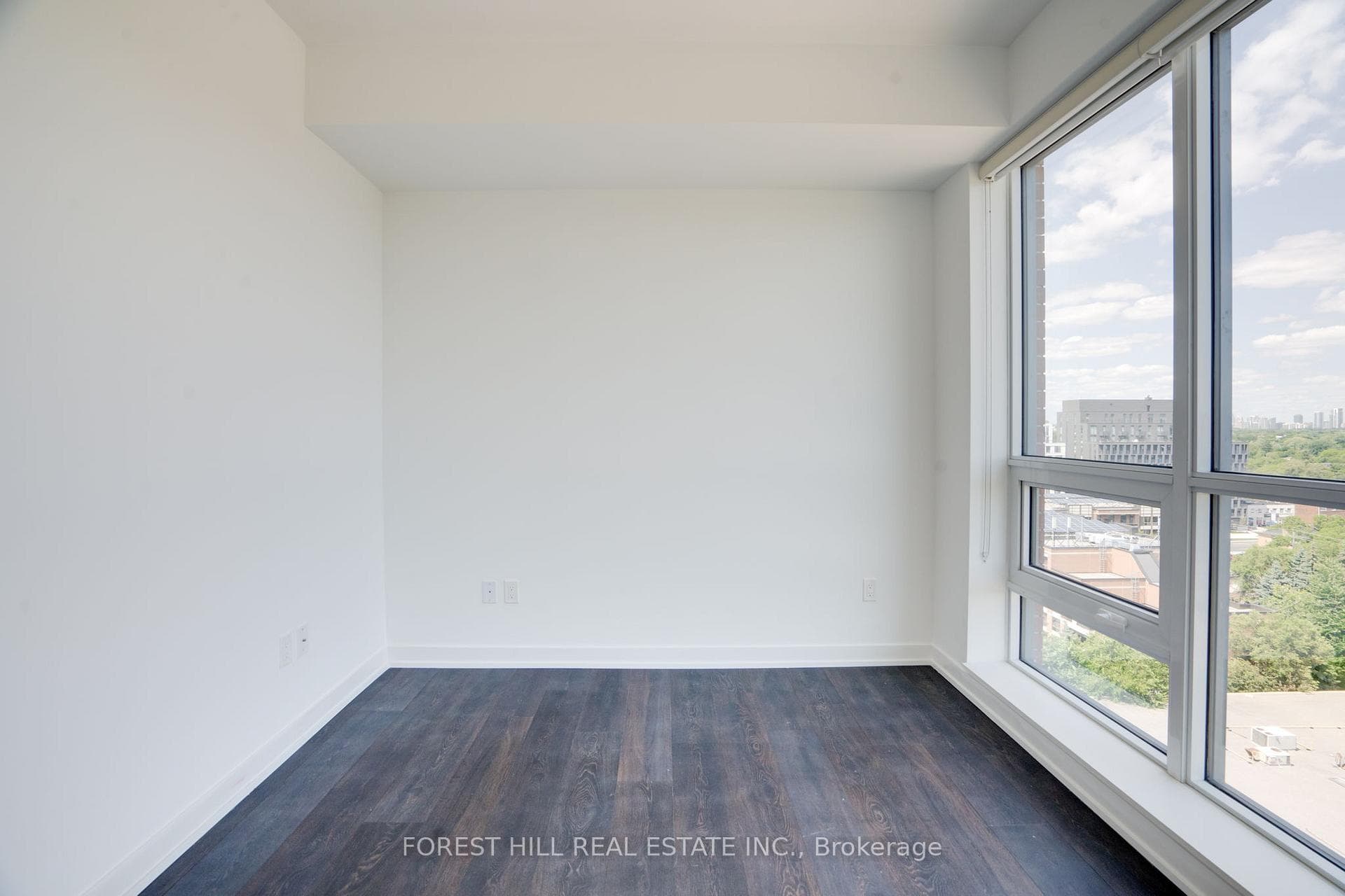 31 Tippett Road Unit 1111 photo 17