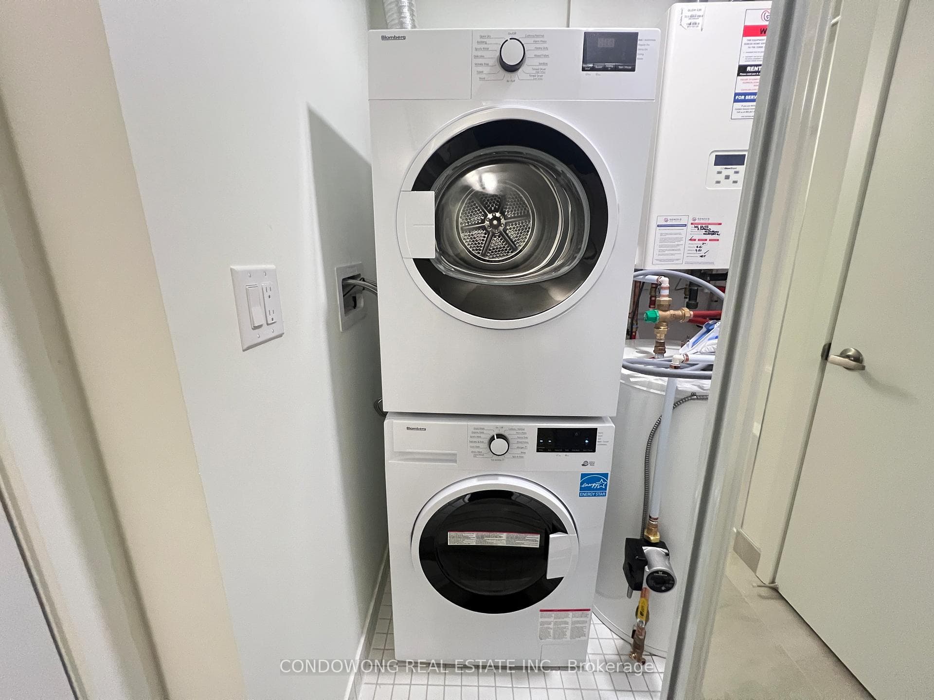 Full Size Washer and Dryer