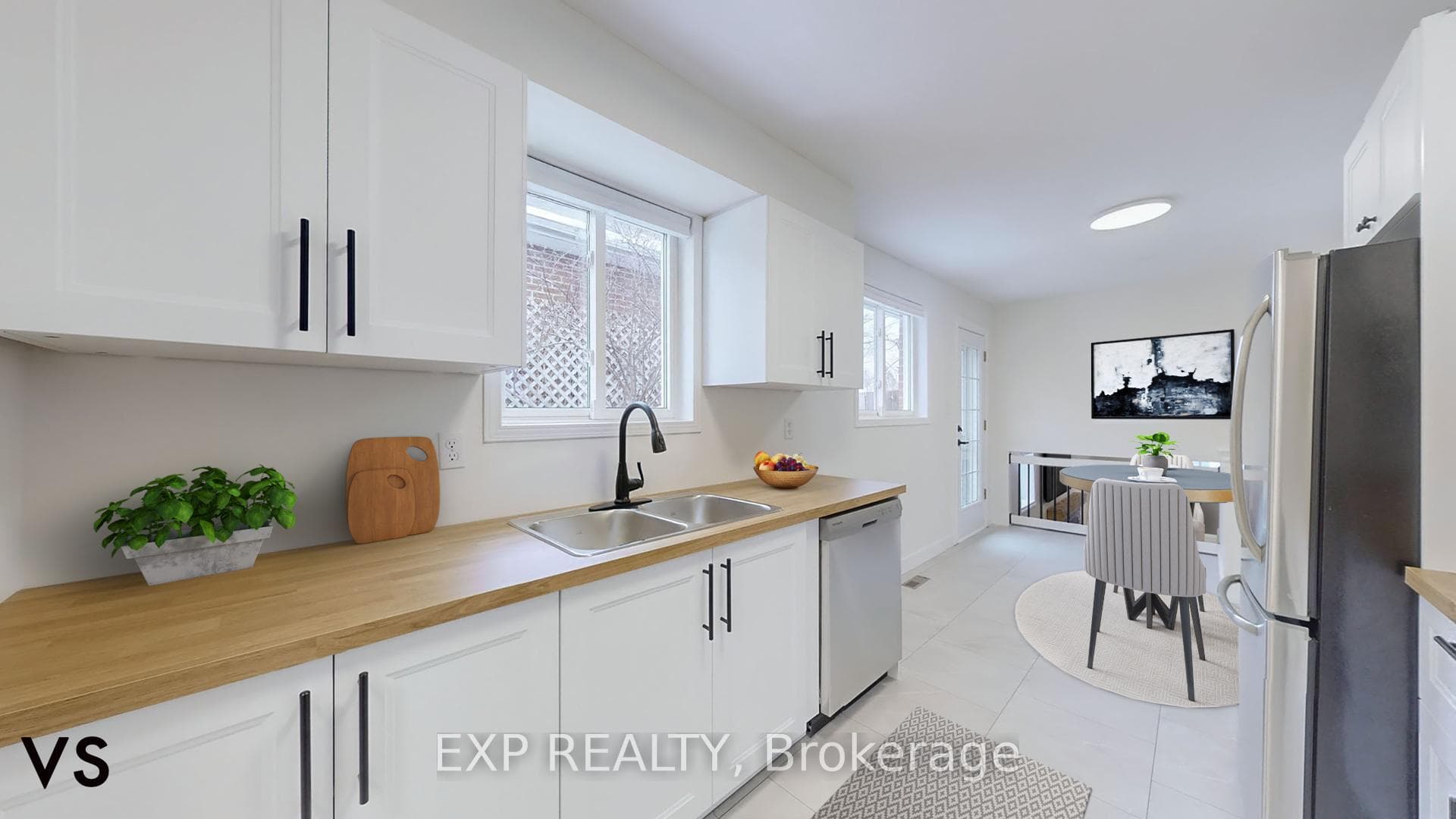 11 Avonmore Crescent photo 2