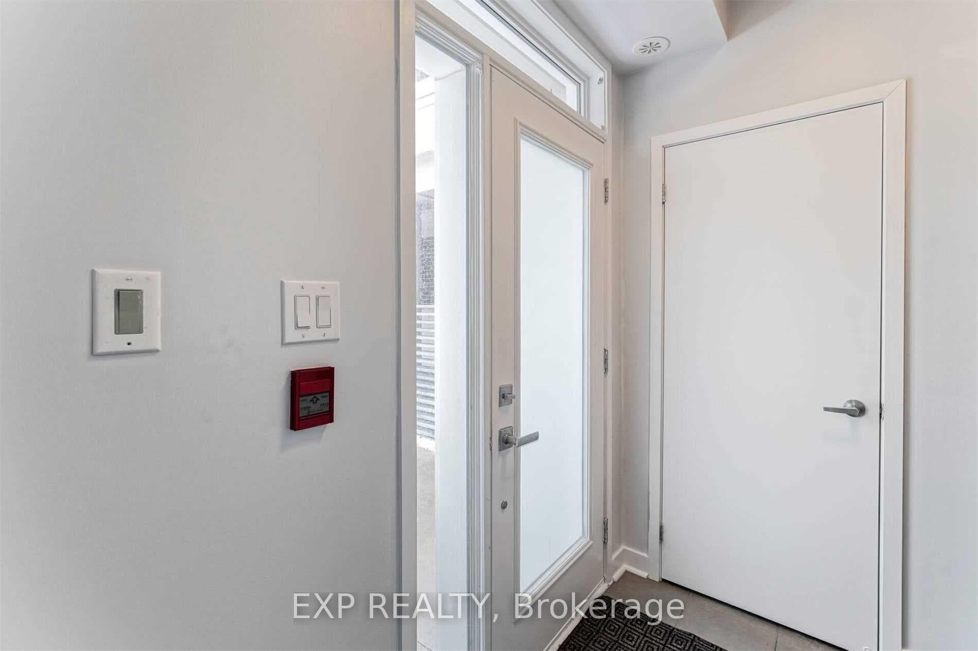370 Square One Dr Drive Unit 19 photo 28