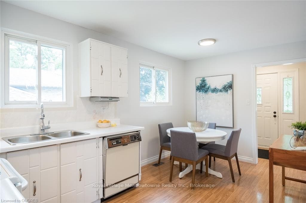 291 BASTEDO Court photo 6