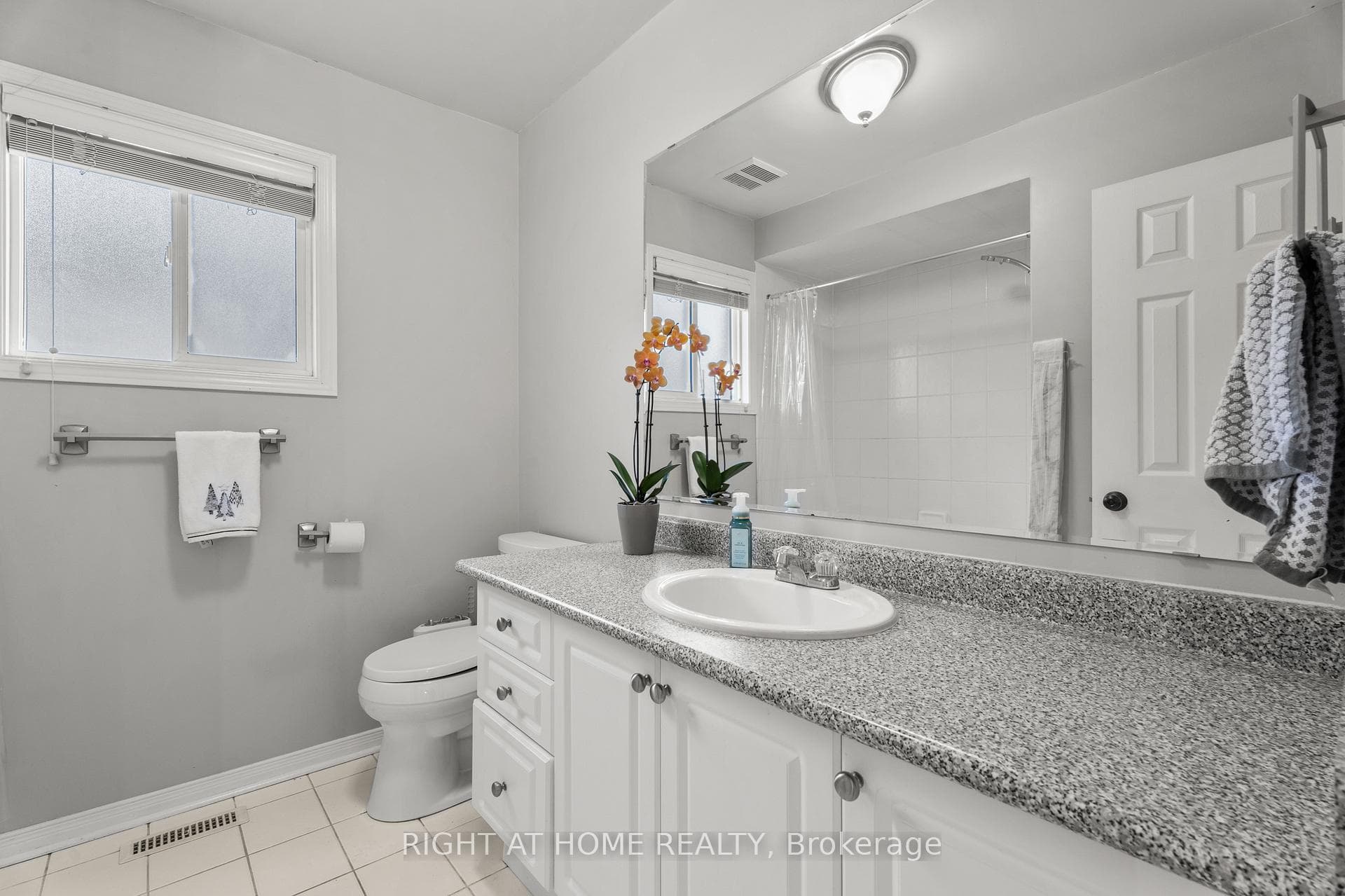 5114 Falconcrest Drive photo 22