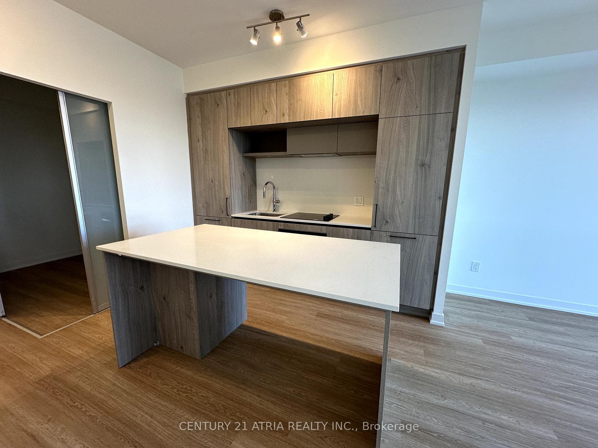 2 David Eyer Road Unit 431 photo 4