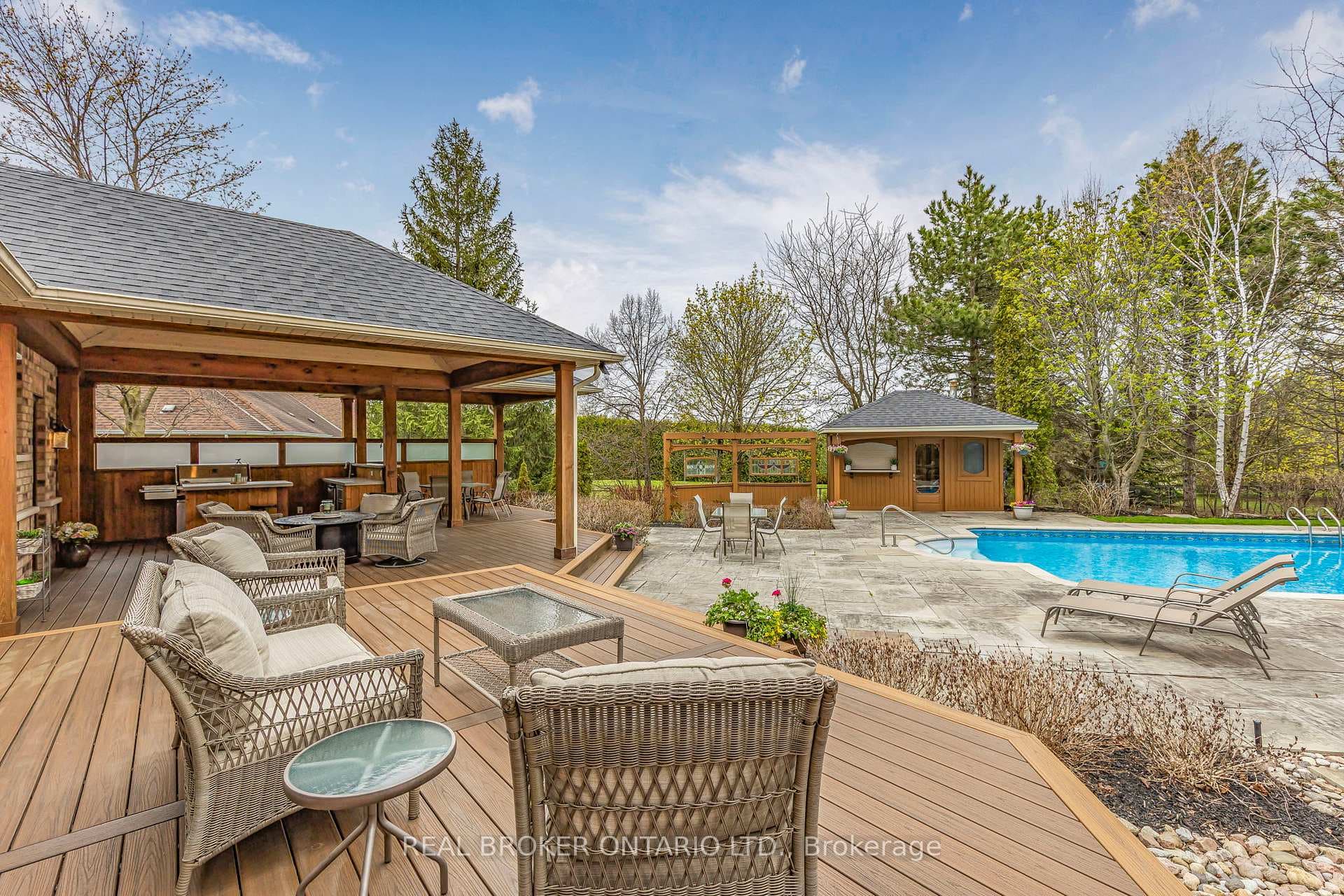 Pool House