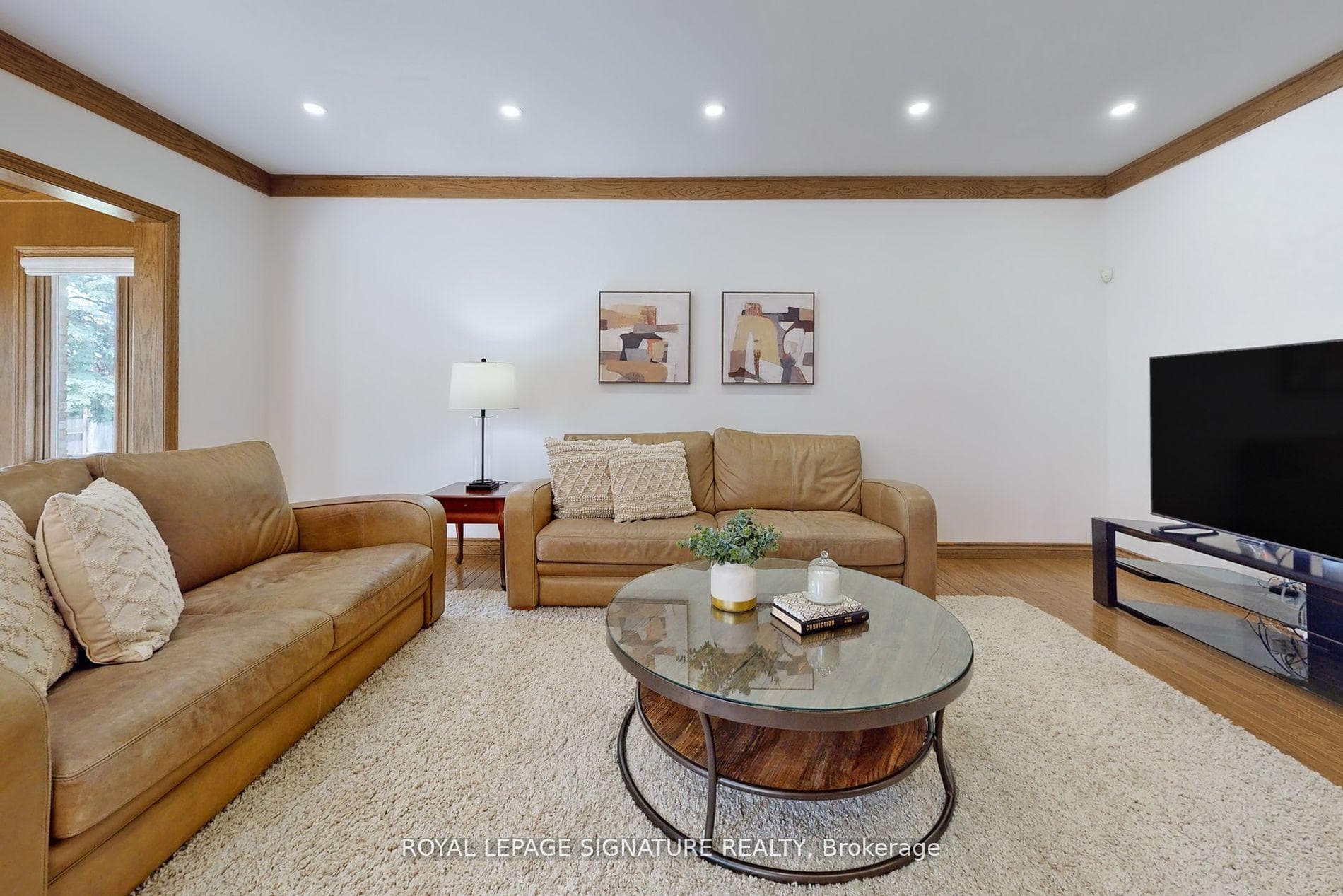 622 Coppercroft Court photo 14
