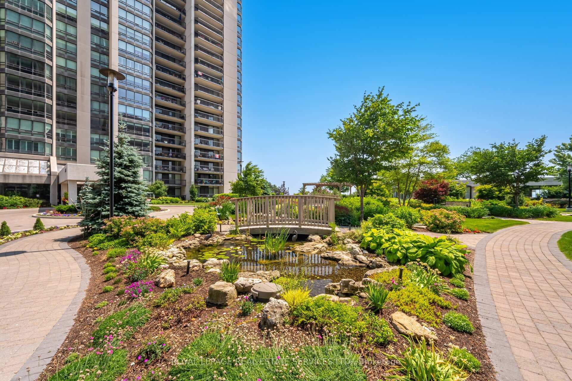2180 Marine Drive Unit 306 photo 43