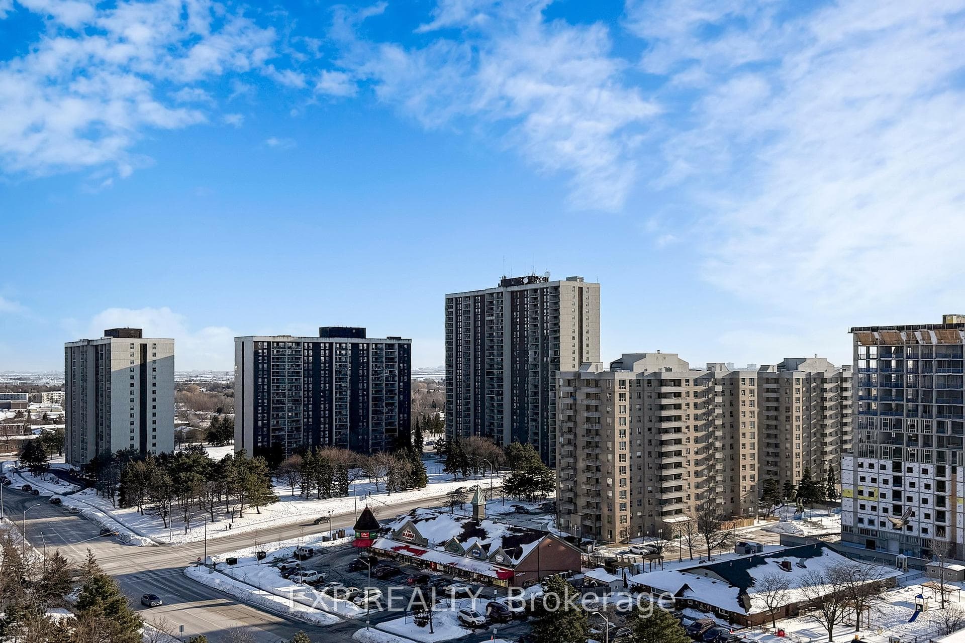 15 Kensington Road Unit 1606 photo 29