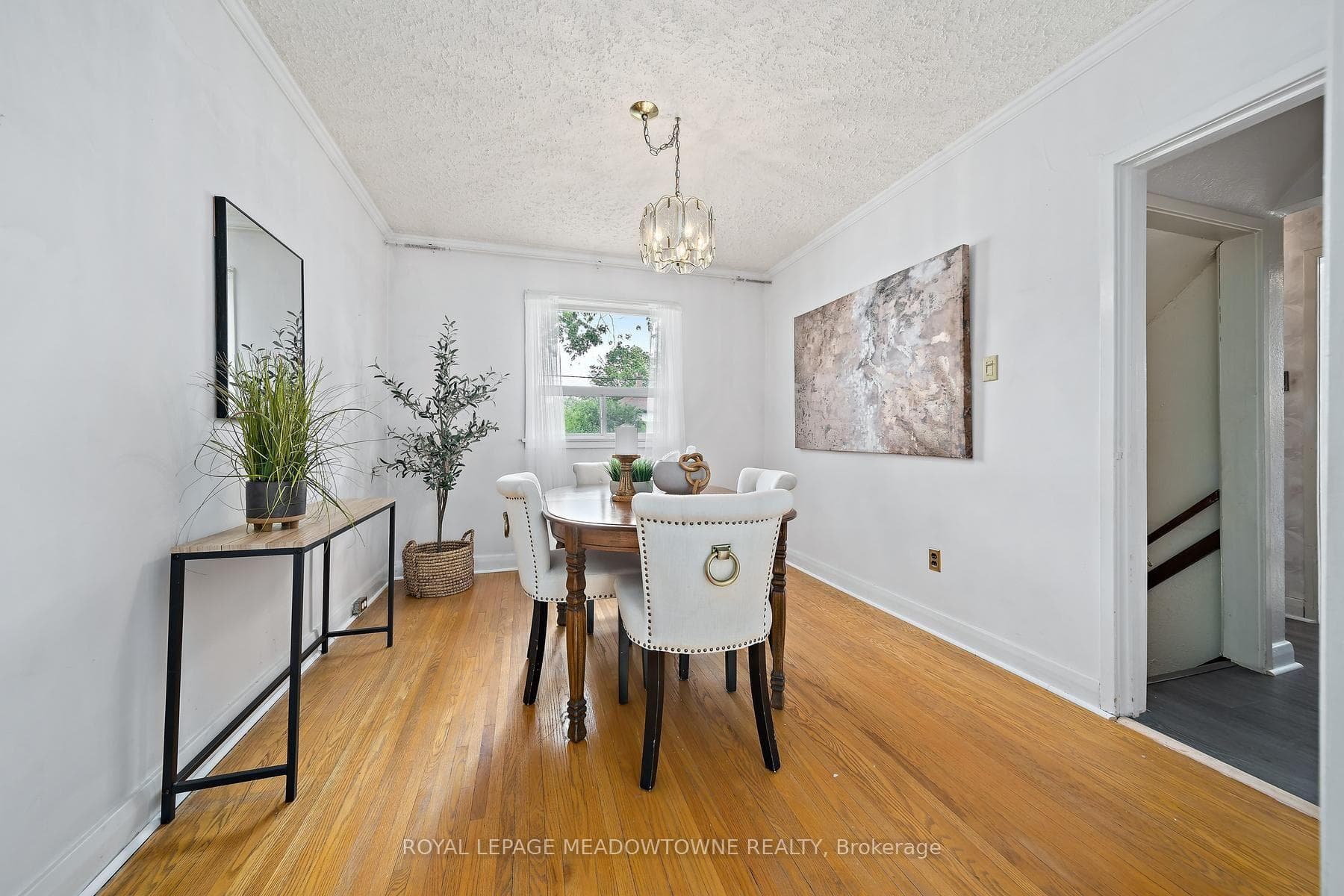 27 Hatfield Crescent photo 11