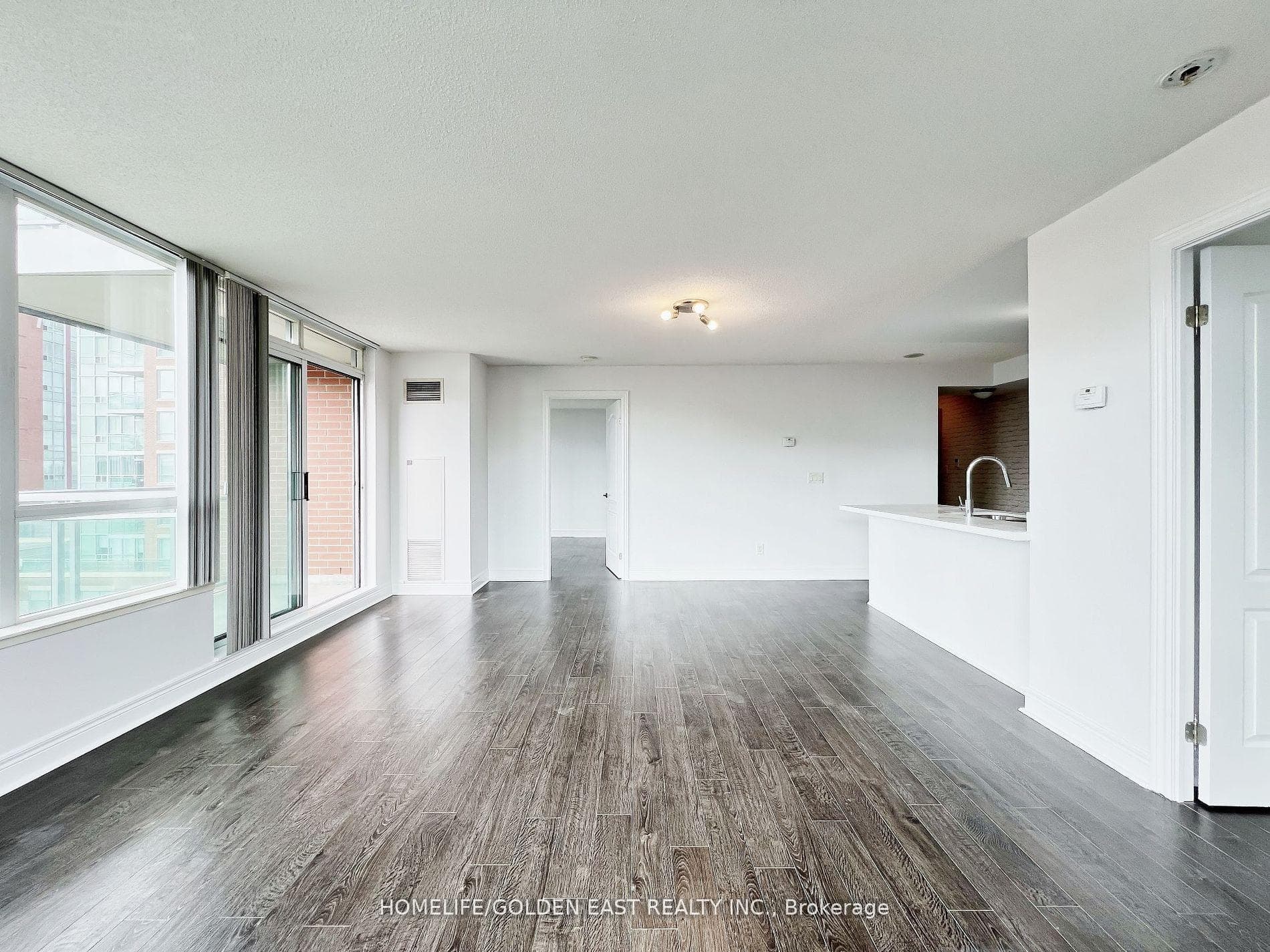 62 Suncrest Boulevard Unit 521 photo 20